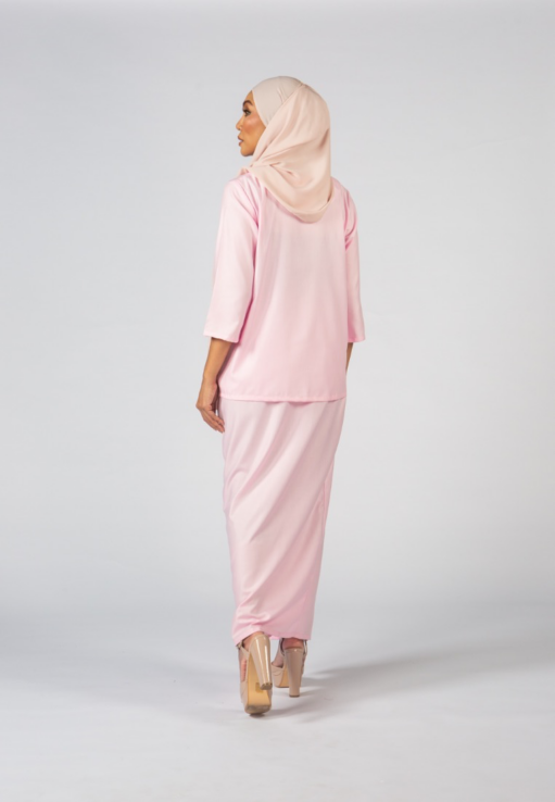 LIGHT PINK