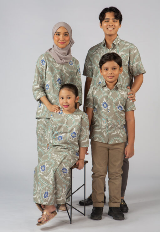 OlshaRaya-1264 AUR BOYS